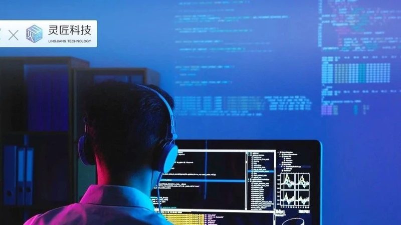 在选择IT外包供应商时，要关注其资质和信誉。以下是一些关键点：